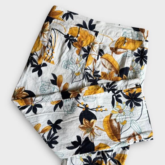 CHICO'S FLORAL LINEN BLEND PULL-ON PANTS WHITE GOLD BLACK BLUE SIZE 1R US 8R - Picture 4 of 9